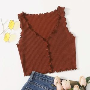 Button up tank with lettuce trim